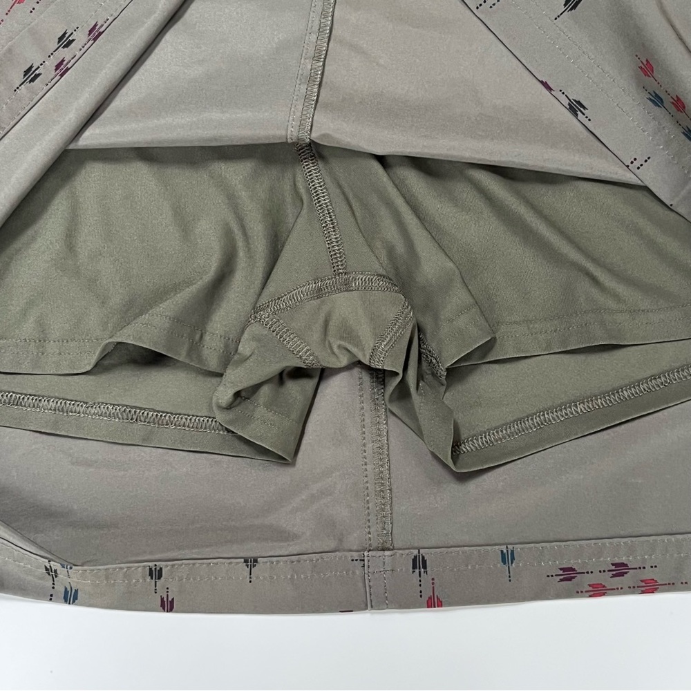 Eddie Bauer Olive Camo Green Skorts Casual Adventurer arrow print - Picture 7 of 16